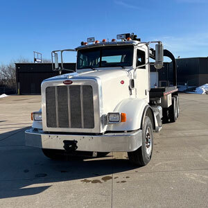 2012 Peterbilt model 365