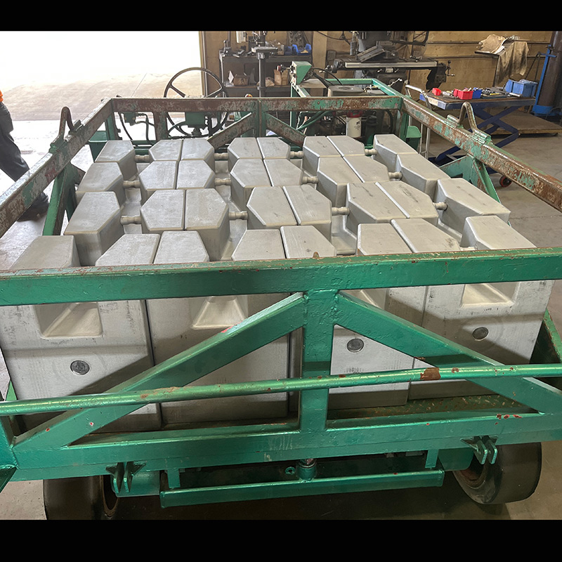 Pre-Owned 6-Wheel Combo Rail Cart